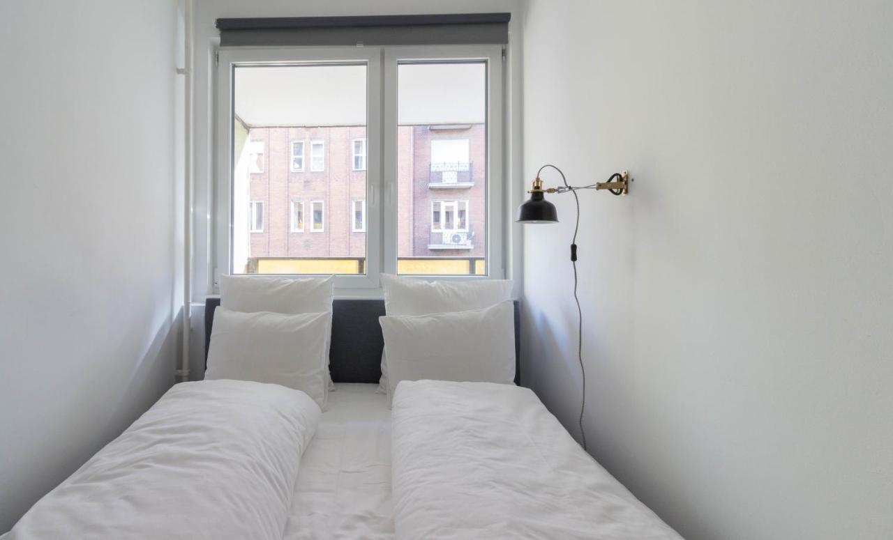 Standard Apartment by Hi5 - Madách Budapest Esterno foto