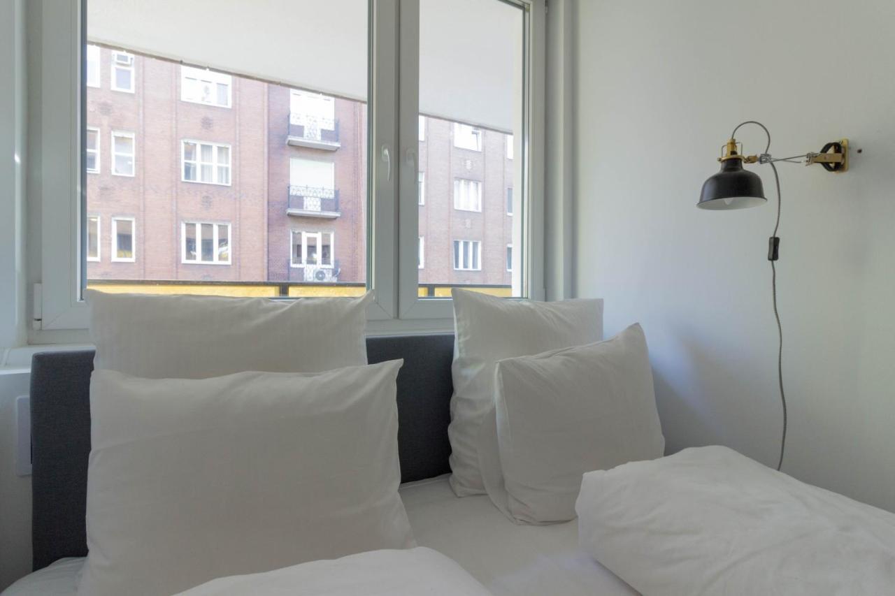 Standard Apartment by Hi5 - Madách Budapest Esterno foto